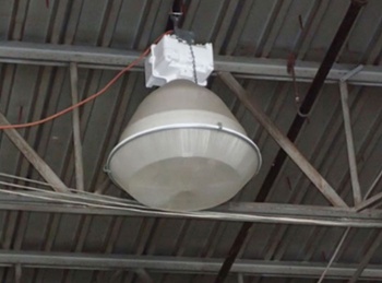 Low bay deals light fittings